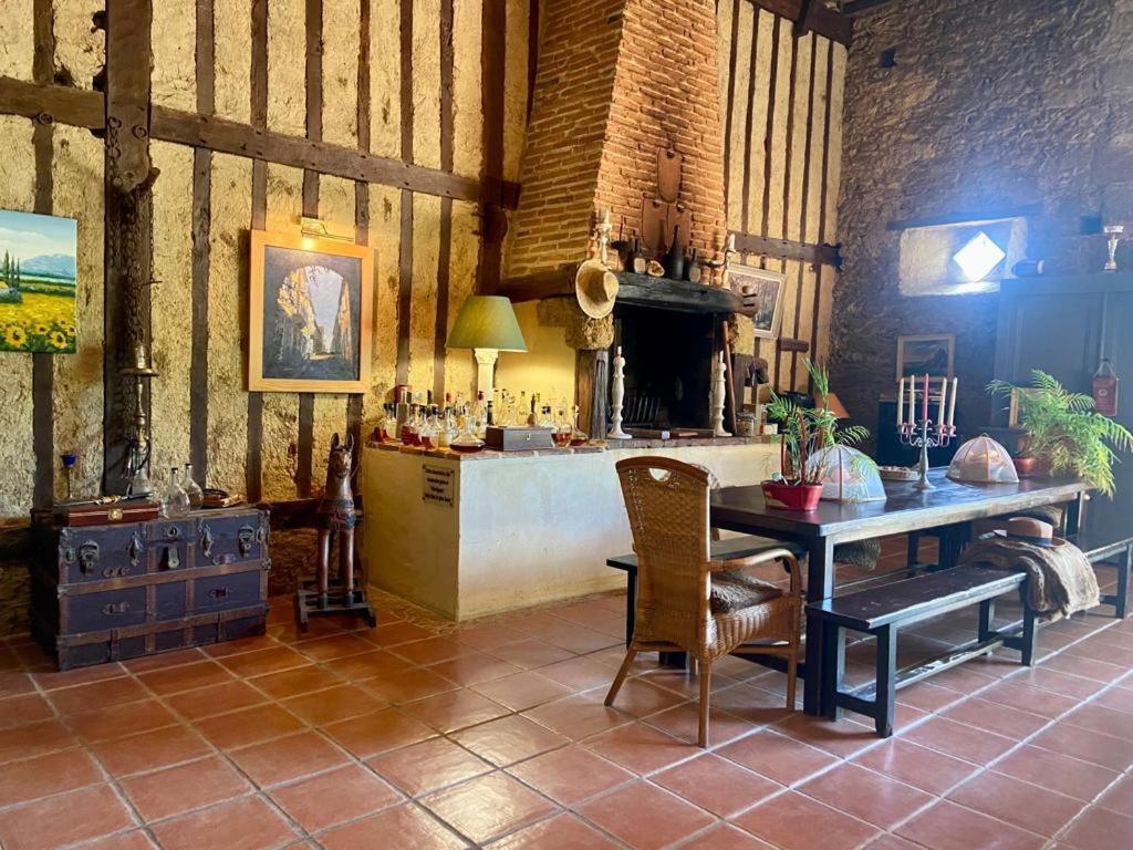 Maison D'Hotes Le Chai D'Armagnac Monguilhem Kültér fotó
